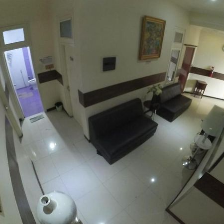 Cabin Hotel Sutomo Yogyakarta Eksteriør billede