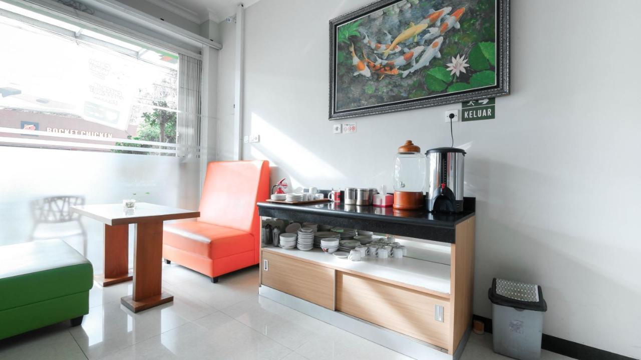 Cabin Hotel Sutomo Yogyakarta Eksteriør billede