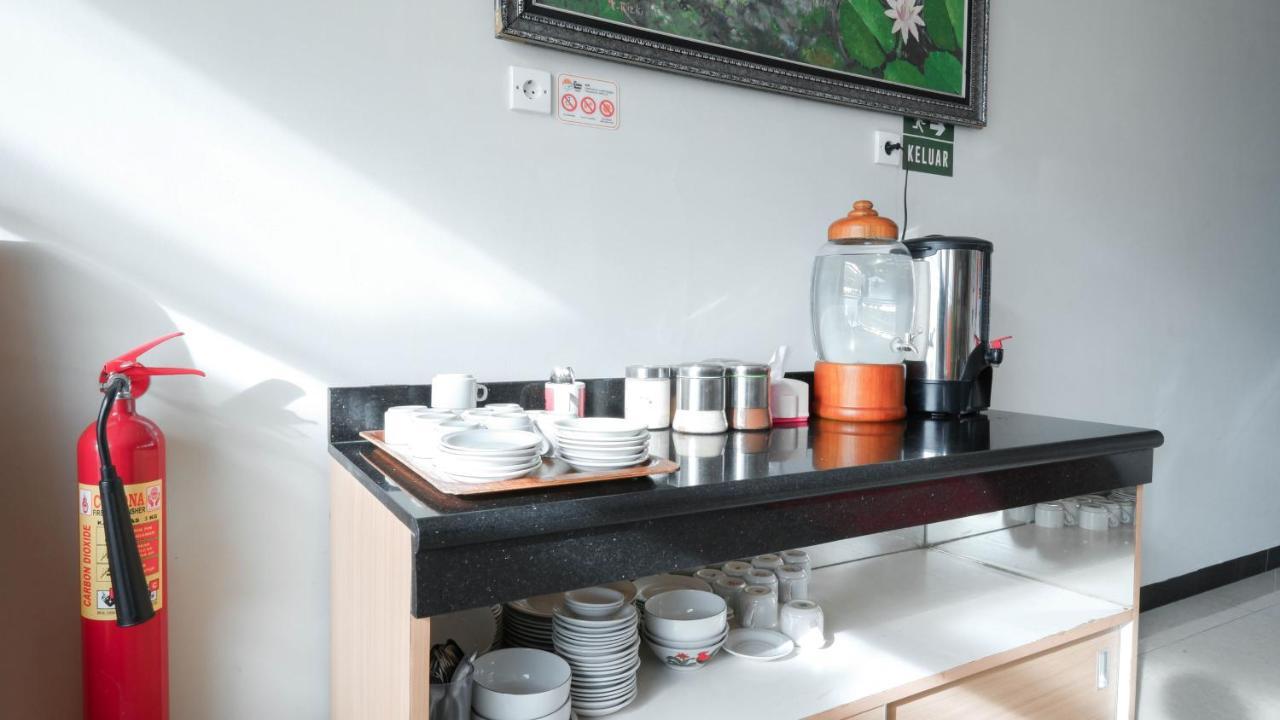 Cabin Hotel Sutomo Yogyakarta Eksteriør billede