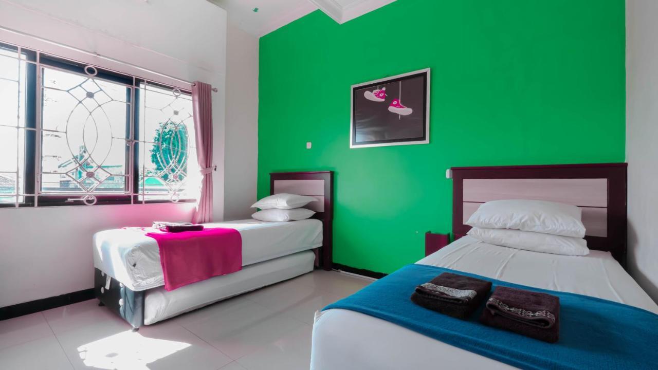 Cabin Hotel Sutomo Yogyakarta Eksteriør billede