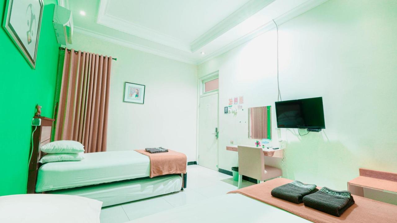 Cabin Hotel Sutomo Yogyakarta Eksteriør billede