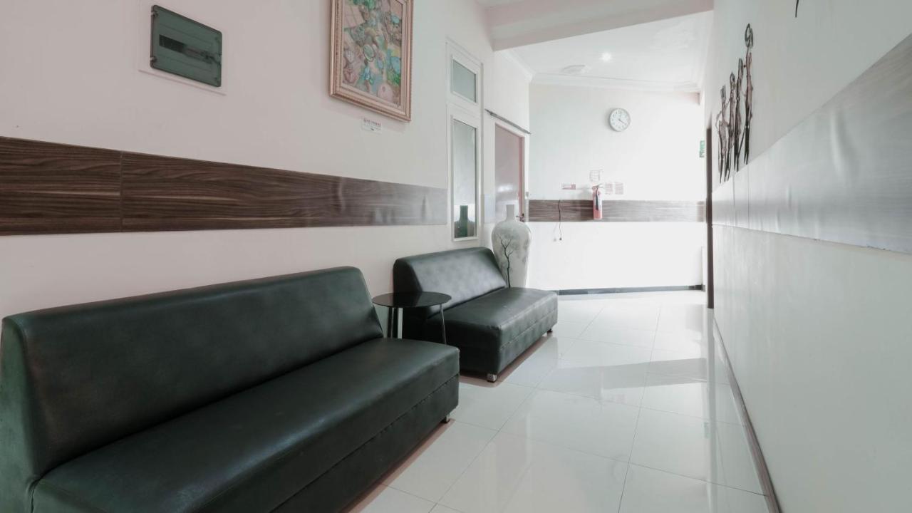 Cabin Hotel Sutomo Yogyakarta Eksteriør billede