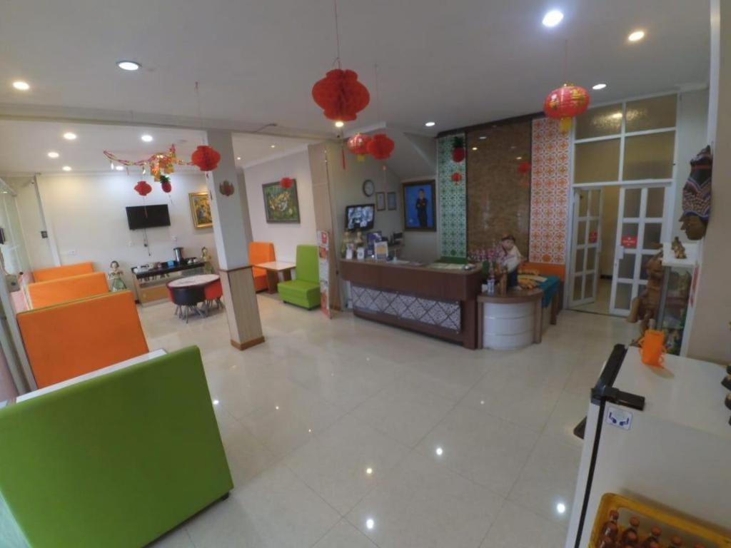 Cabin Hotel Sutomo Yogyakarta Eksteriør billede