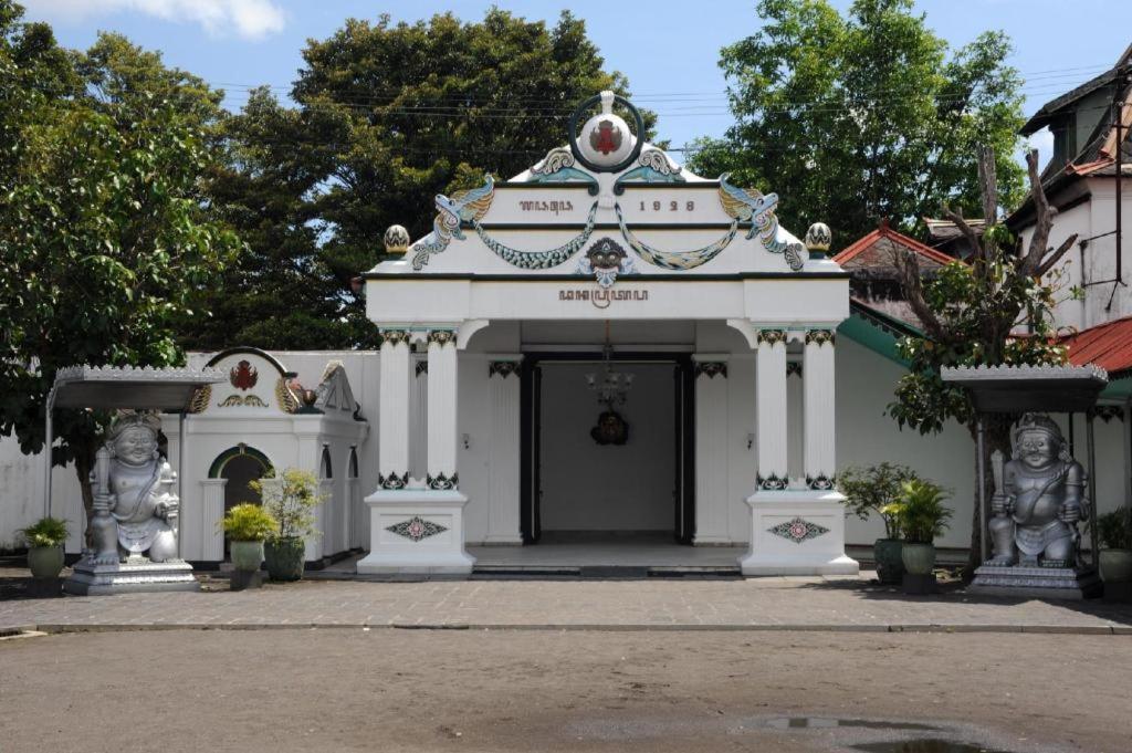 Cabin Hotel Sutomo Yogyakarta Eksteriør billede