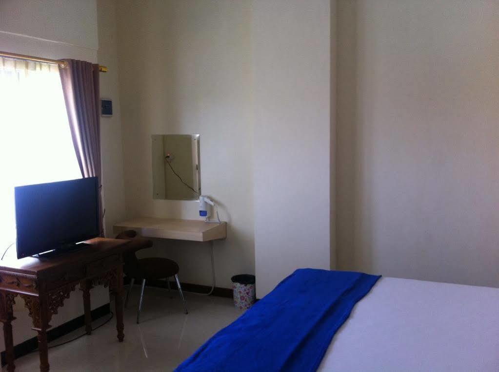 Cabin Hotel Sutomo Yogyakarta Eksteriør billede