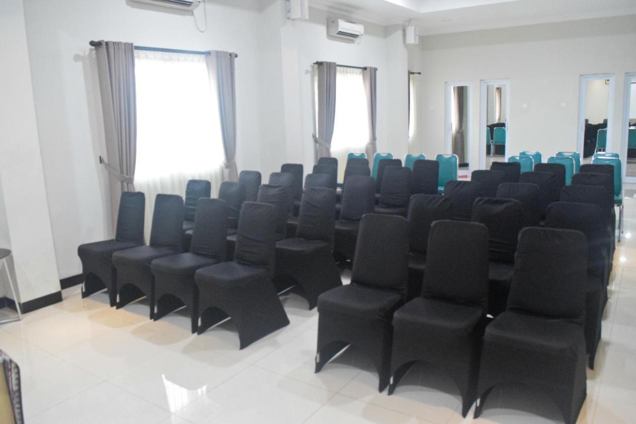 Cabin Hotel Sutomo Yogyakarta Eksteriør billede