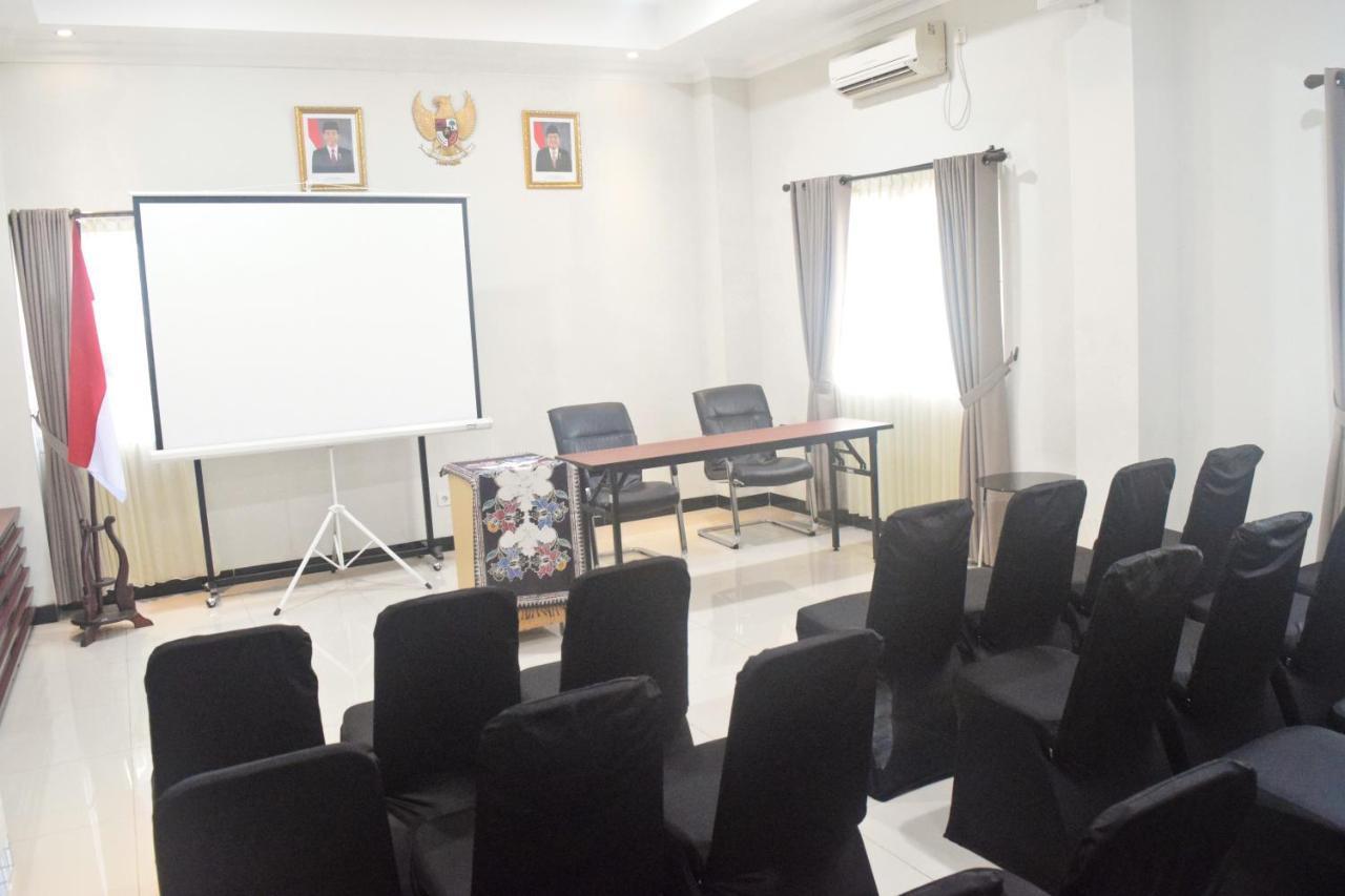 Cabin Hotel Sutomo Yogyakarta Eksteriør billede