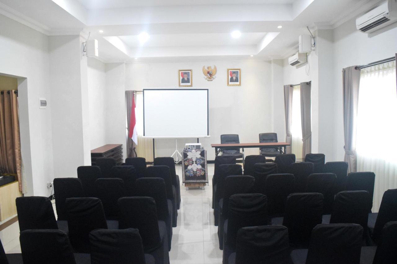 Cabin Hotel Sutomo Yogyakarta Eksteriør billede