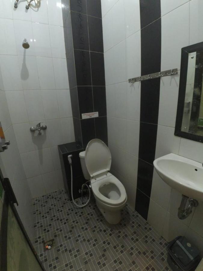 Cabin Hotel Sutomo Yogyakarta Eksteriør billede